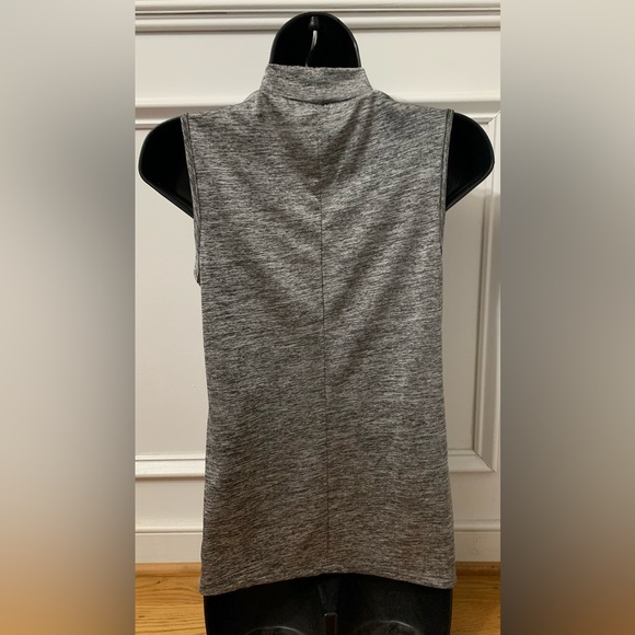 Jennifer Lopez Mockneck Keyhole Tank Women’s Size XS - Picture 8 of 9